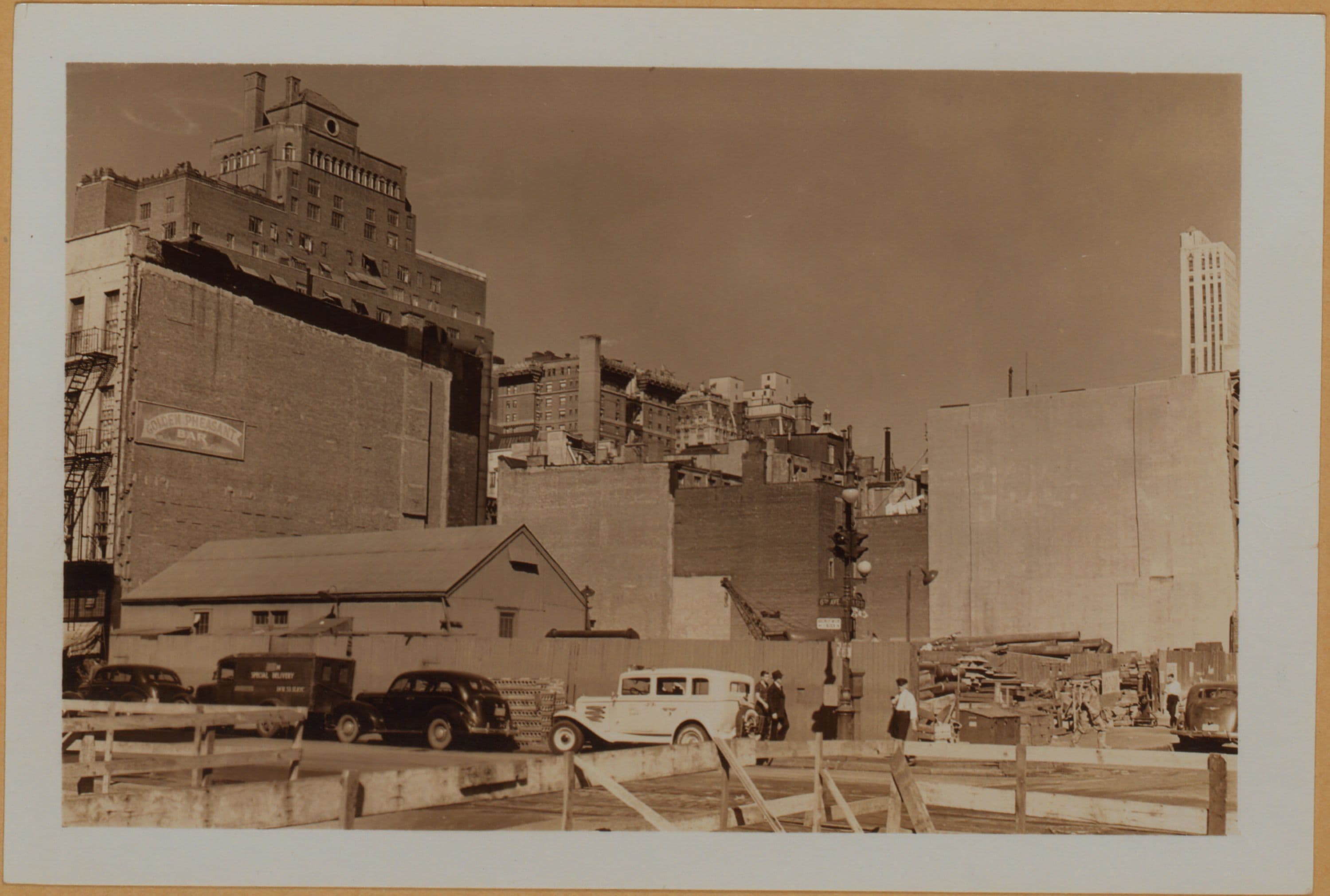 Manhattan: 52nd Street (West) - 6th Avenue, 1939