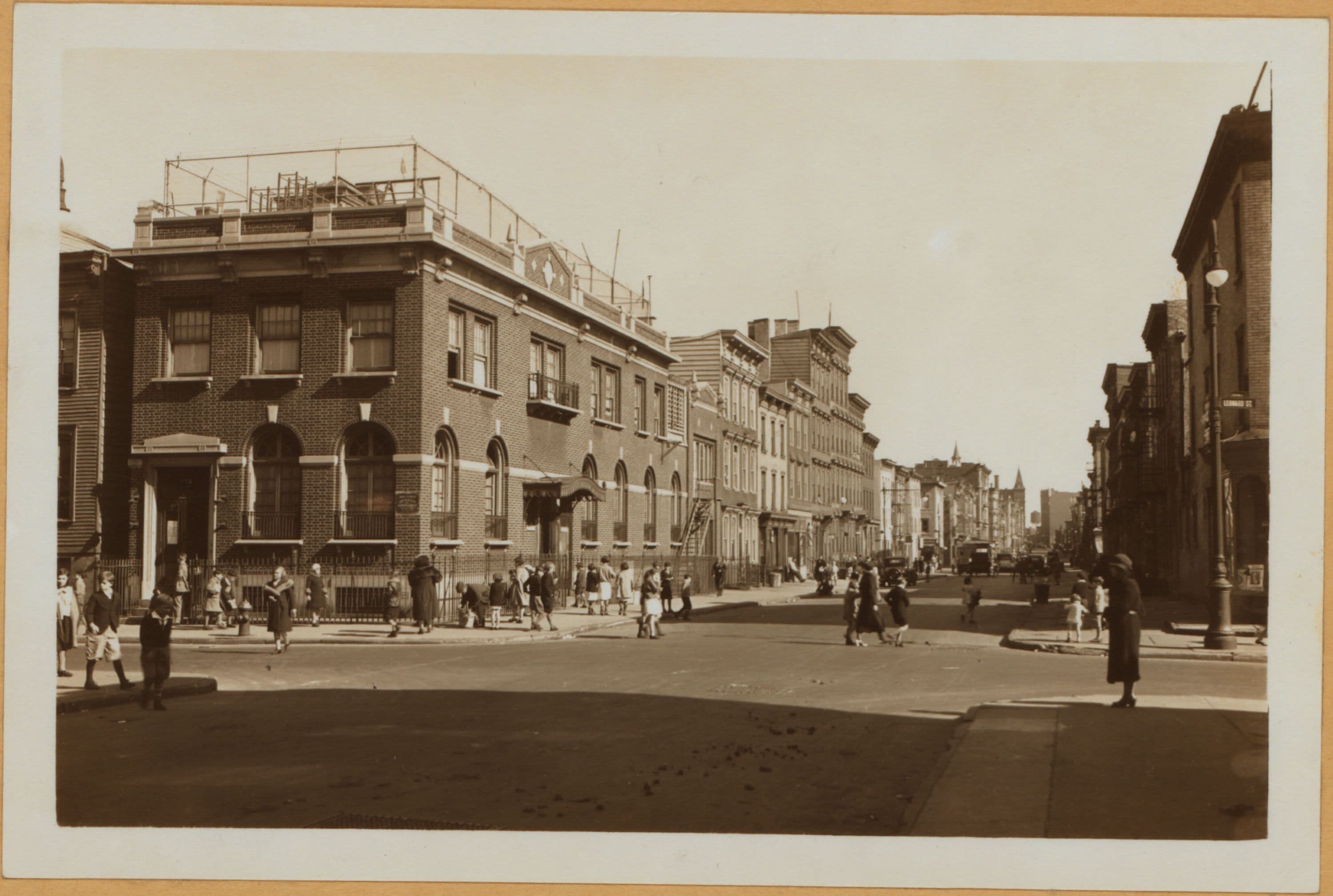 Brooklyn: Ten Eyck St. - Leonard St.