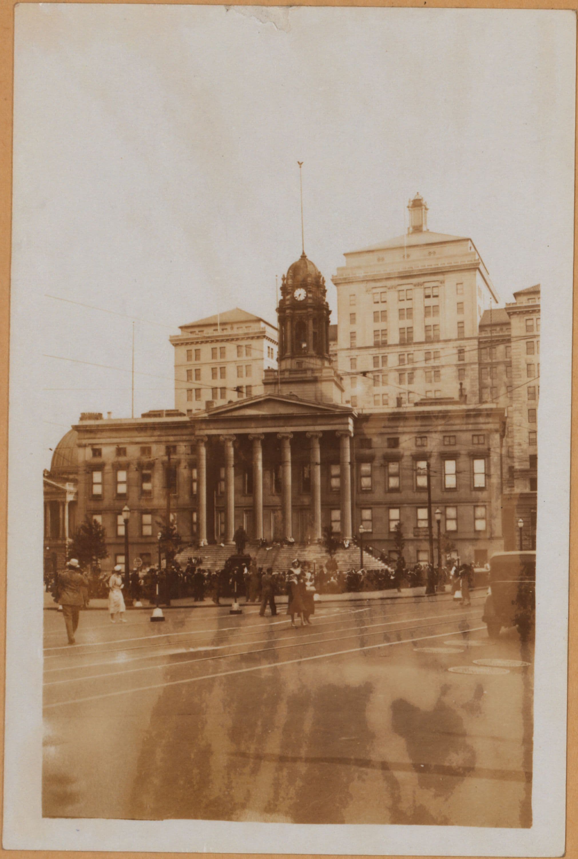 Brooklyn: Court Street - Montague Street