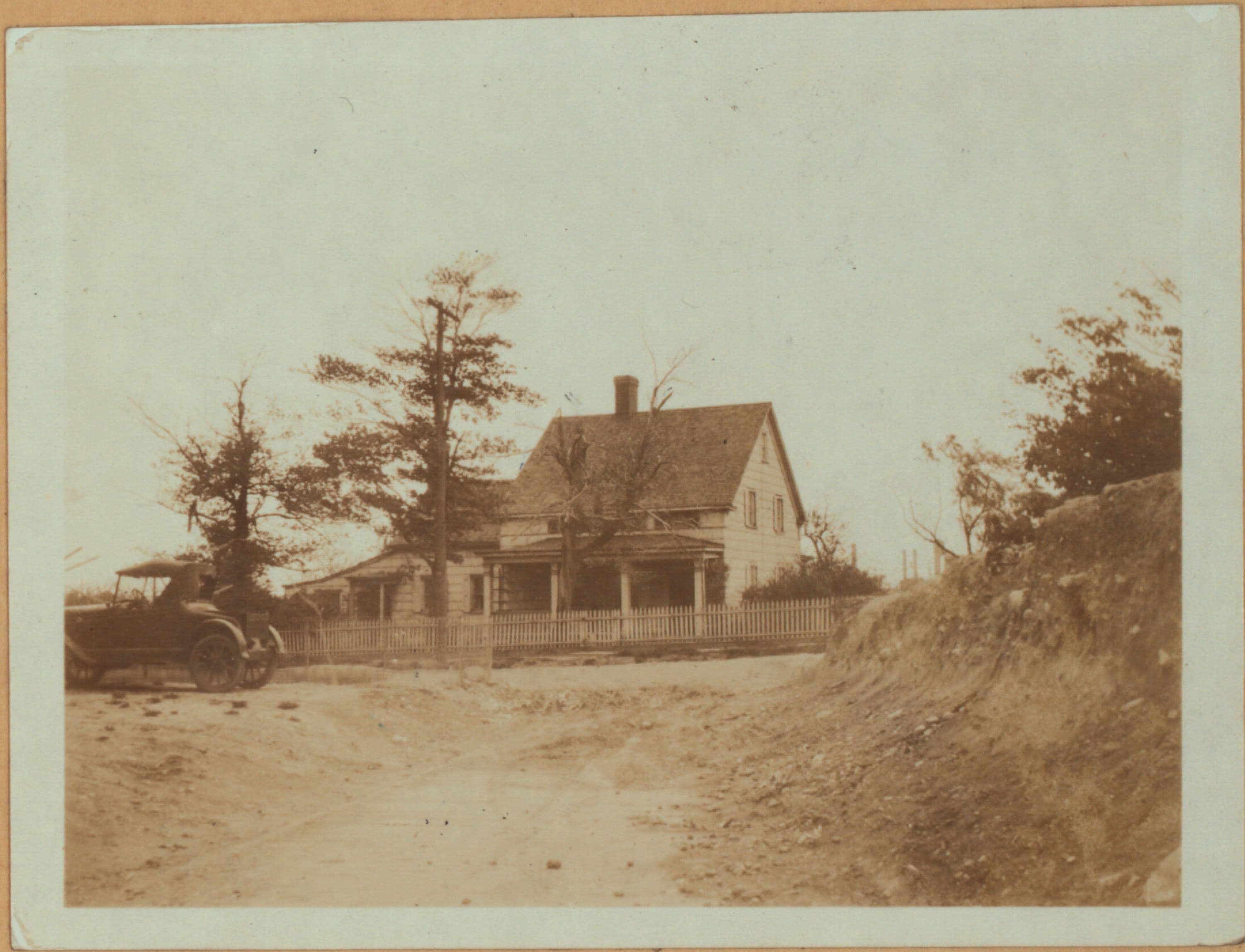 Queens: 20th Road - 35th Street