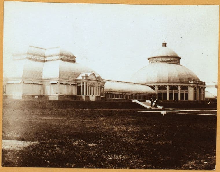 Bronx: Bronx Park - Botanical Gardens.