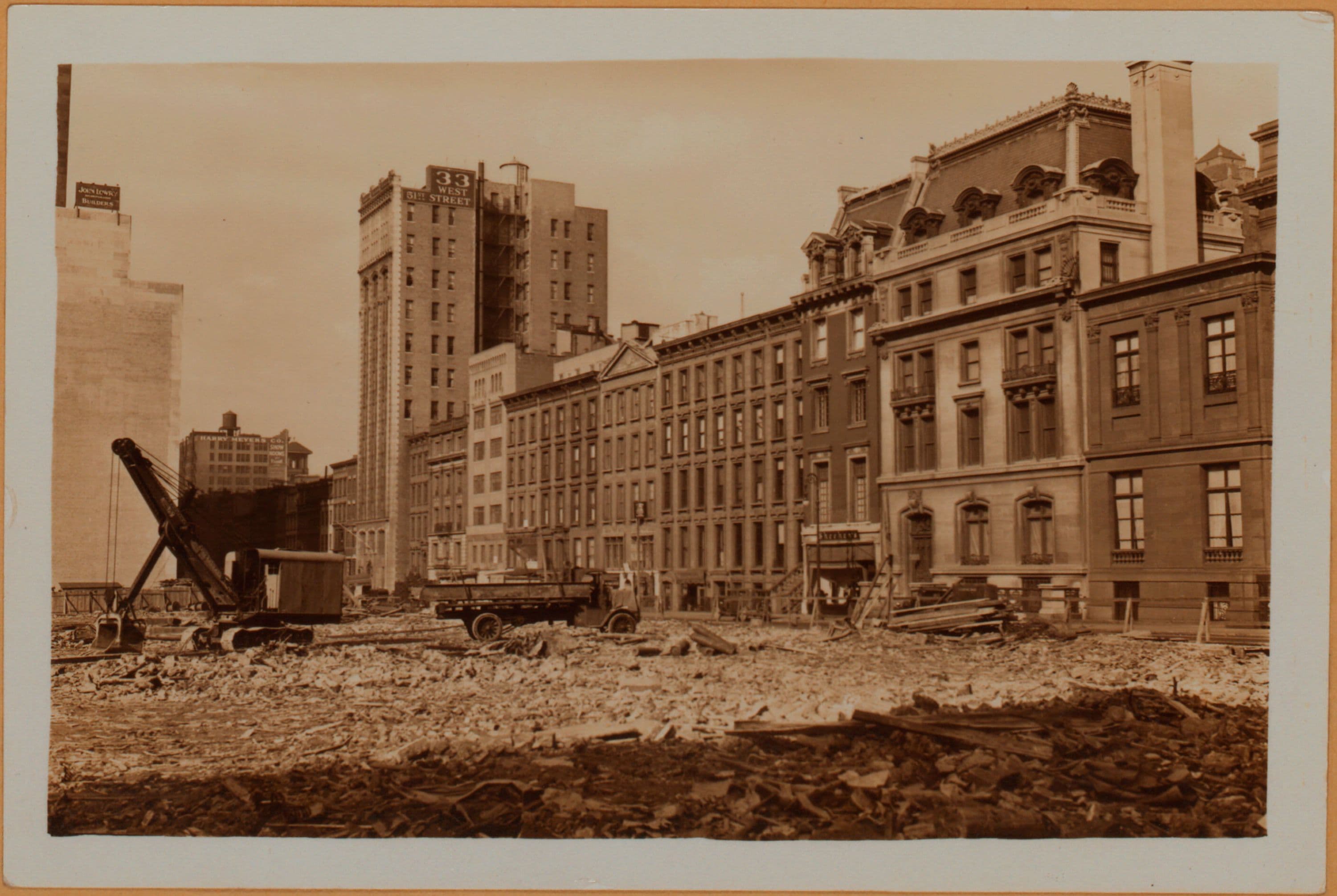 Manhattan: 51st Street - 5th Avenue, 1928
