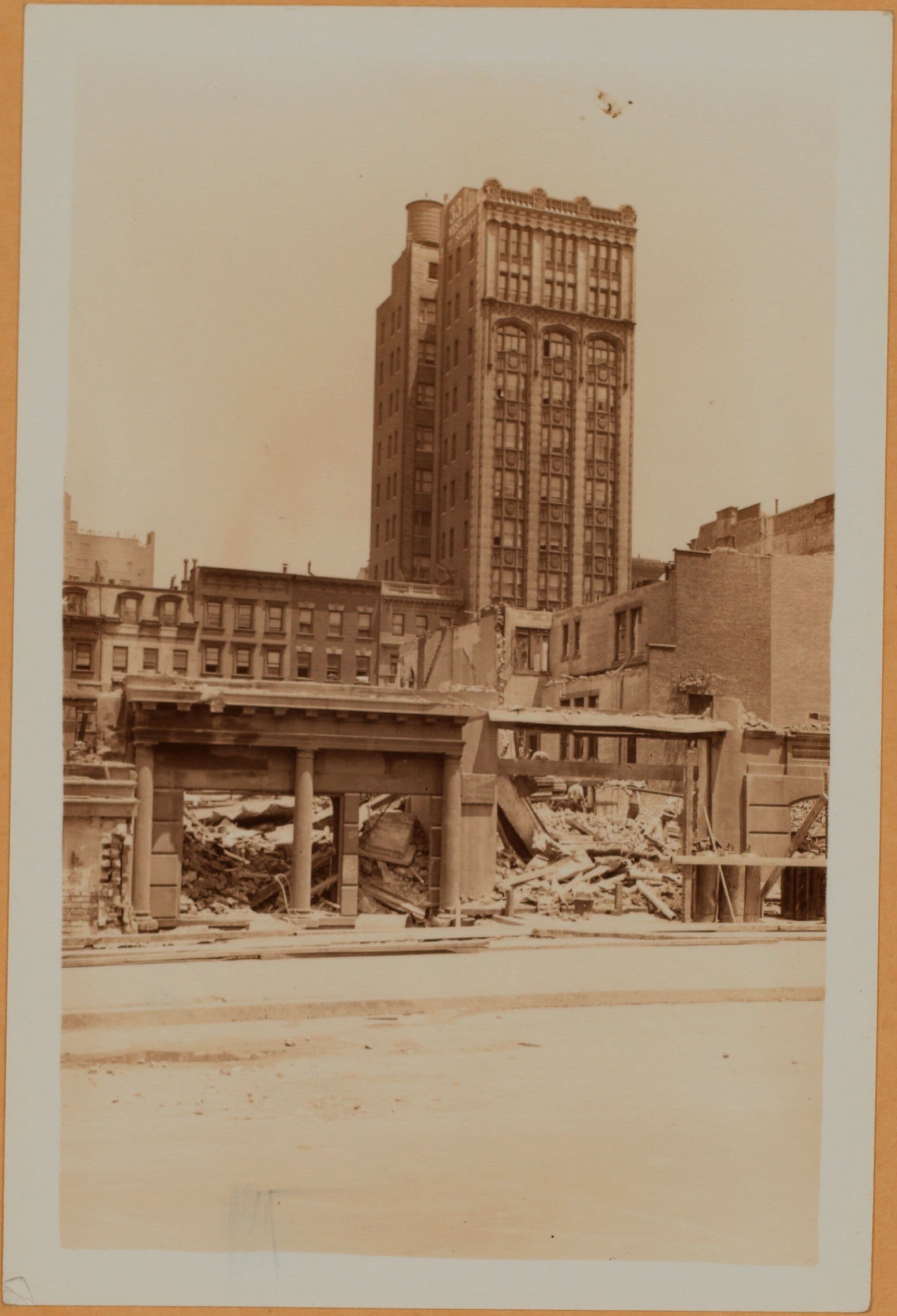 Manhattan: 50th Street - 5th Avenue