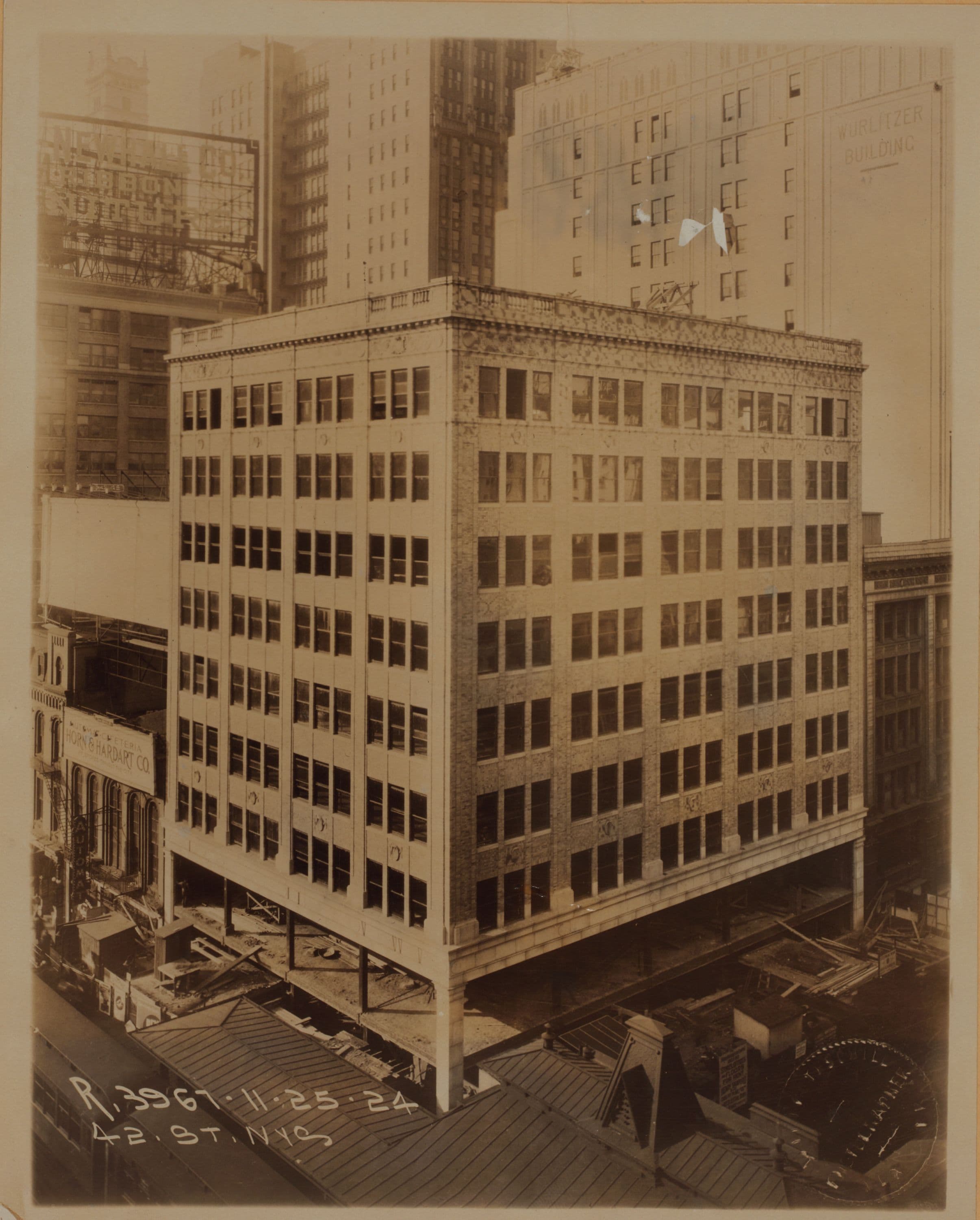 Manhattan: 6th Avenue - 42nd Street