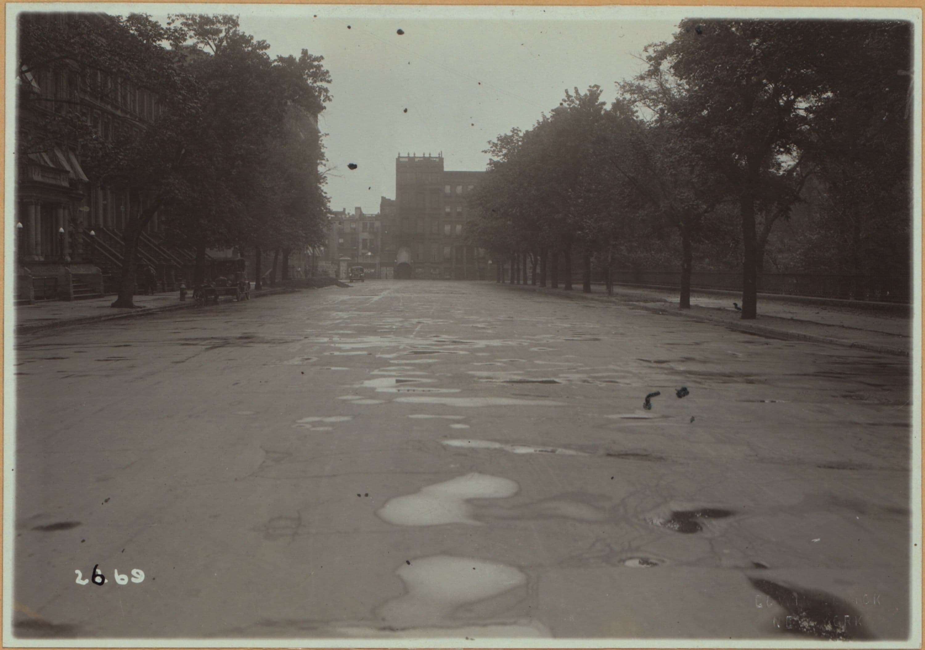 Manhattan: Mount Morris Park We - 122nd Street, 1920