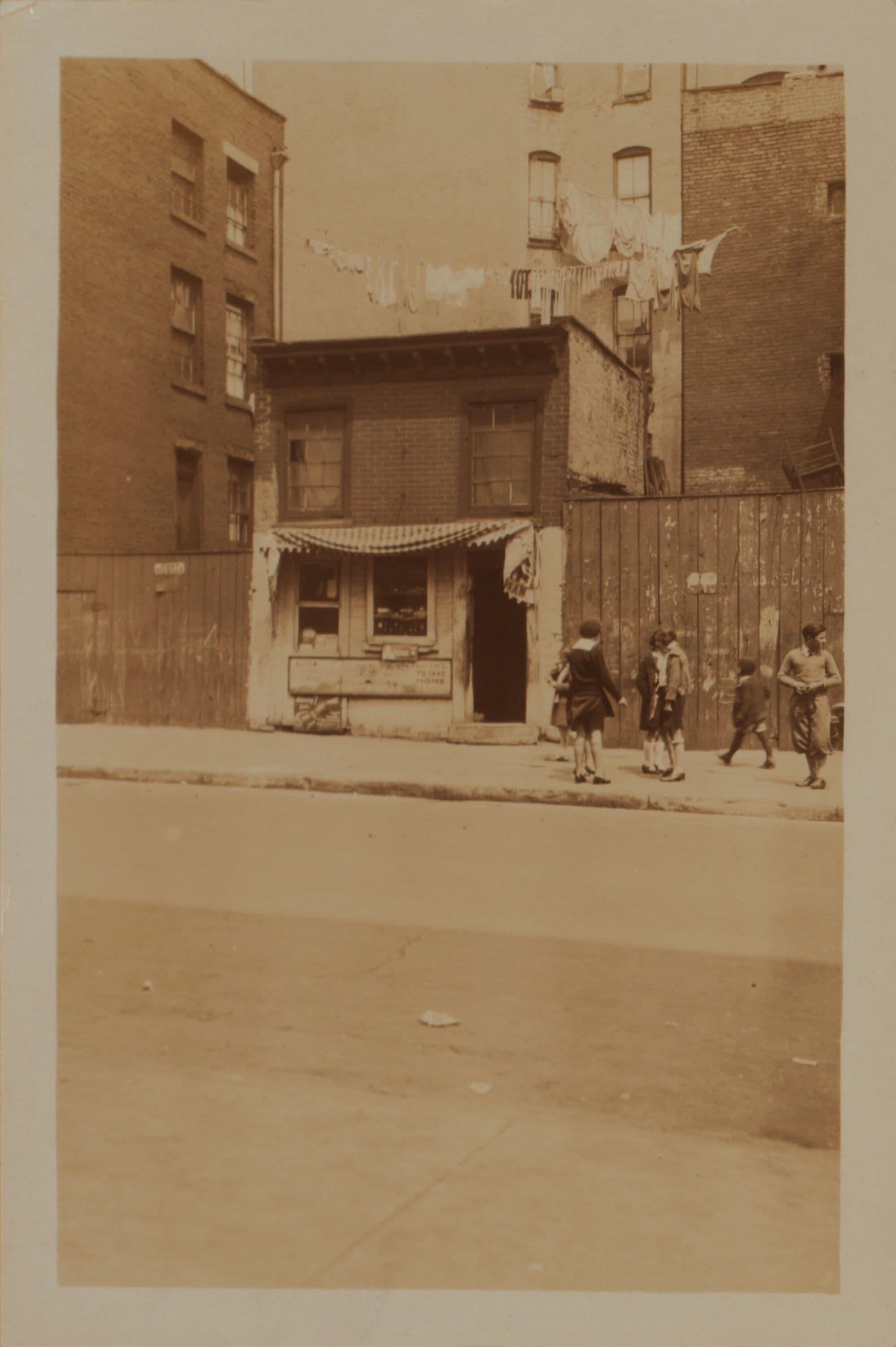 Manhattan: 27th Street (East) - 2nd Avenue