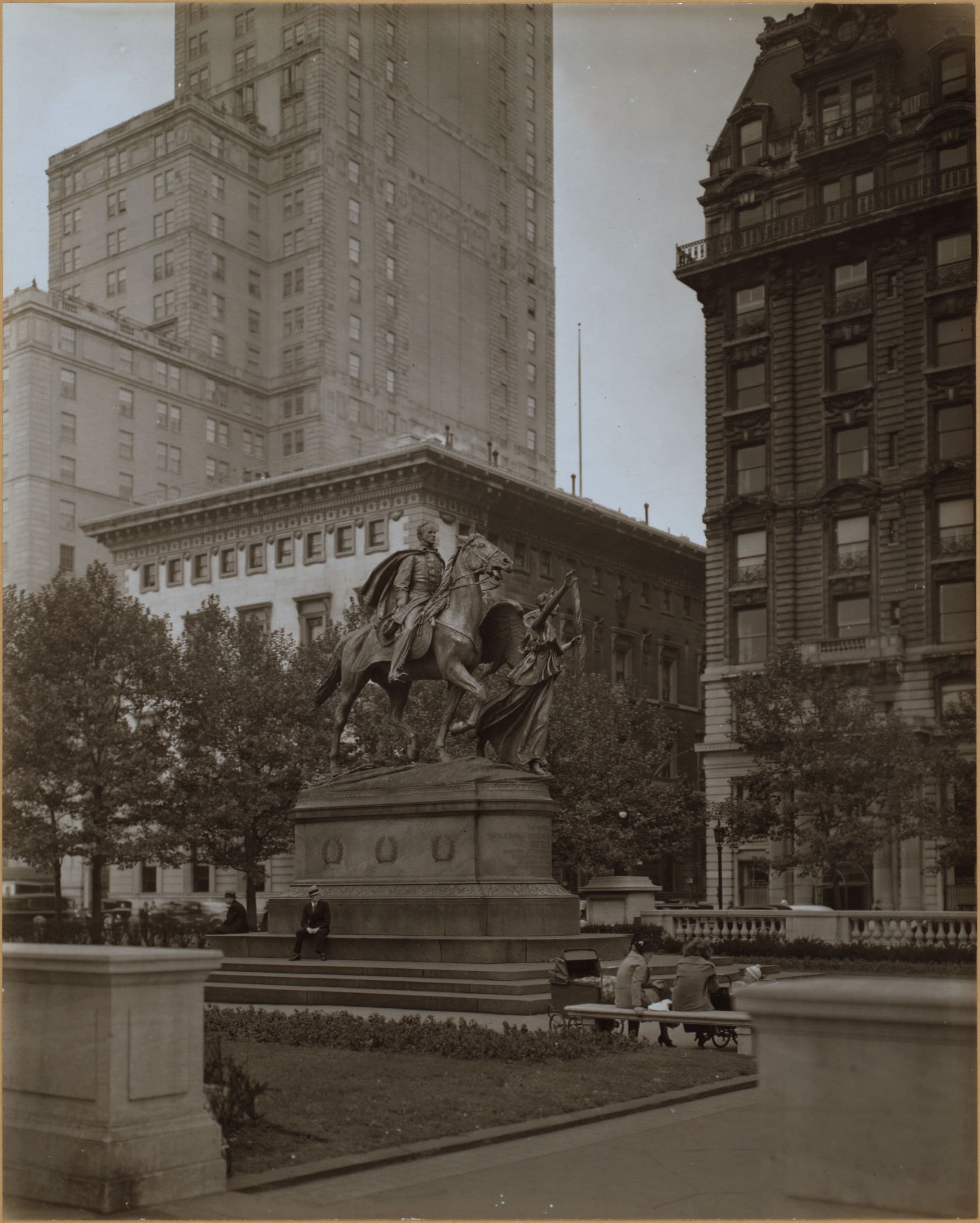Manhattan: 5th Avenue - 60th Street, 1936