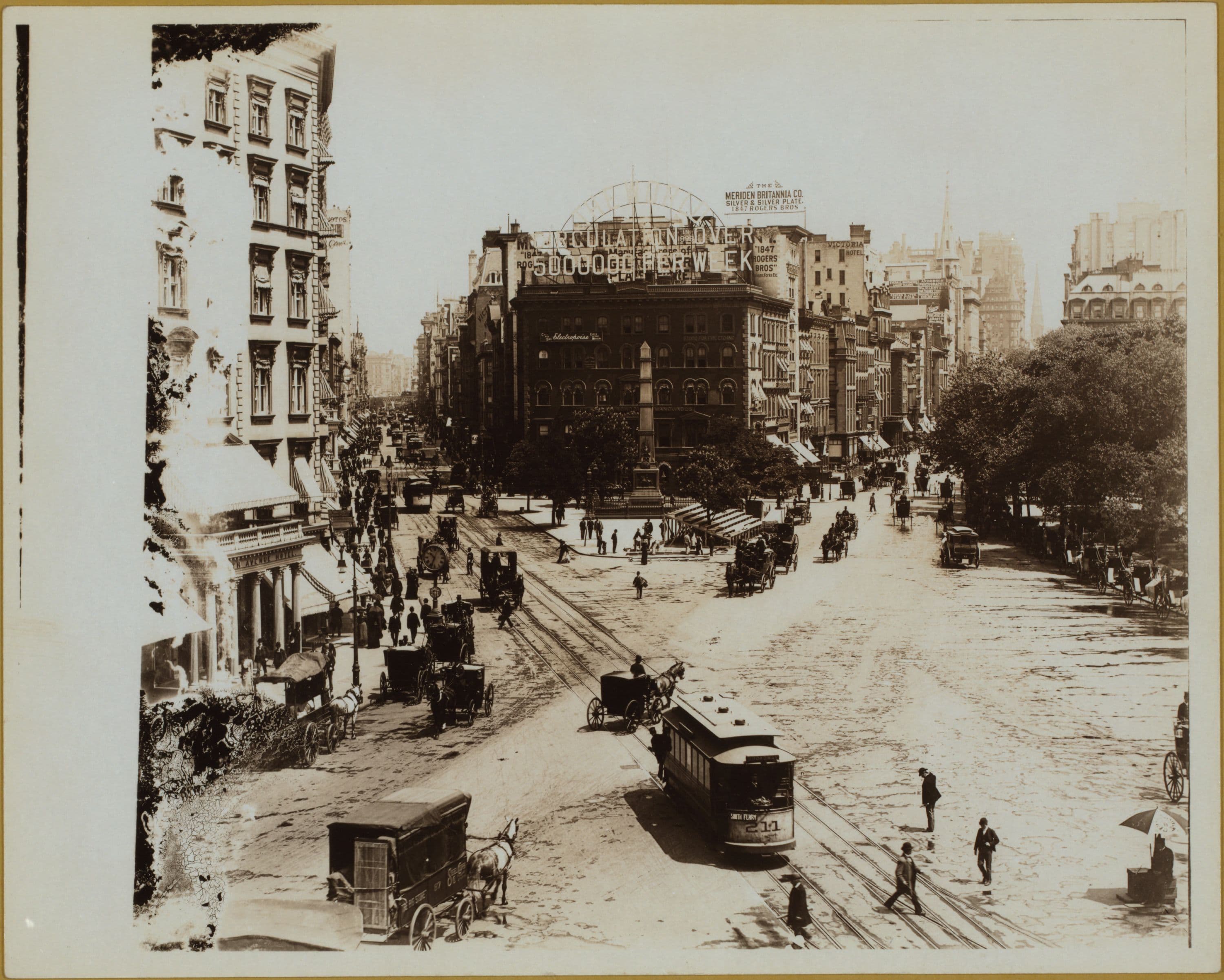 Manhattan: 5th Avenue - 23rd Street, 1945