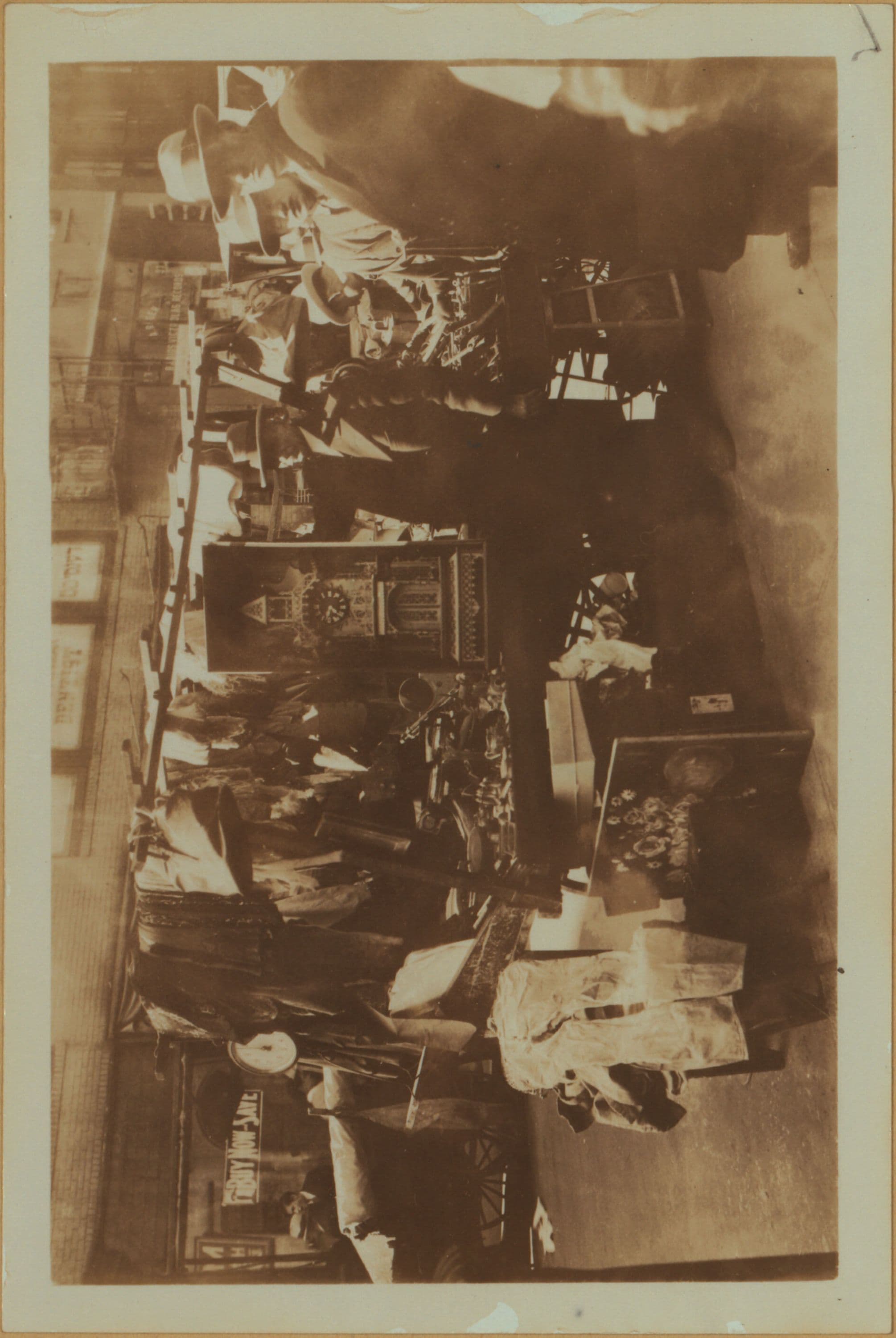 Occupations - Peddlers - Miscellaneous merchandise.