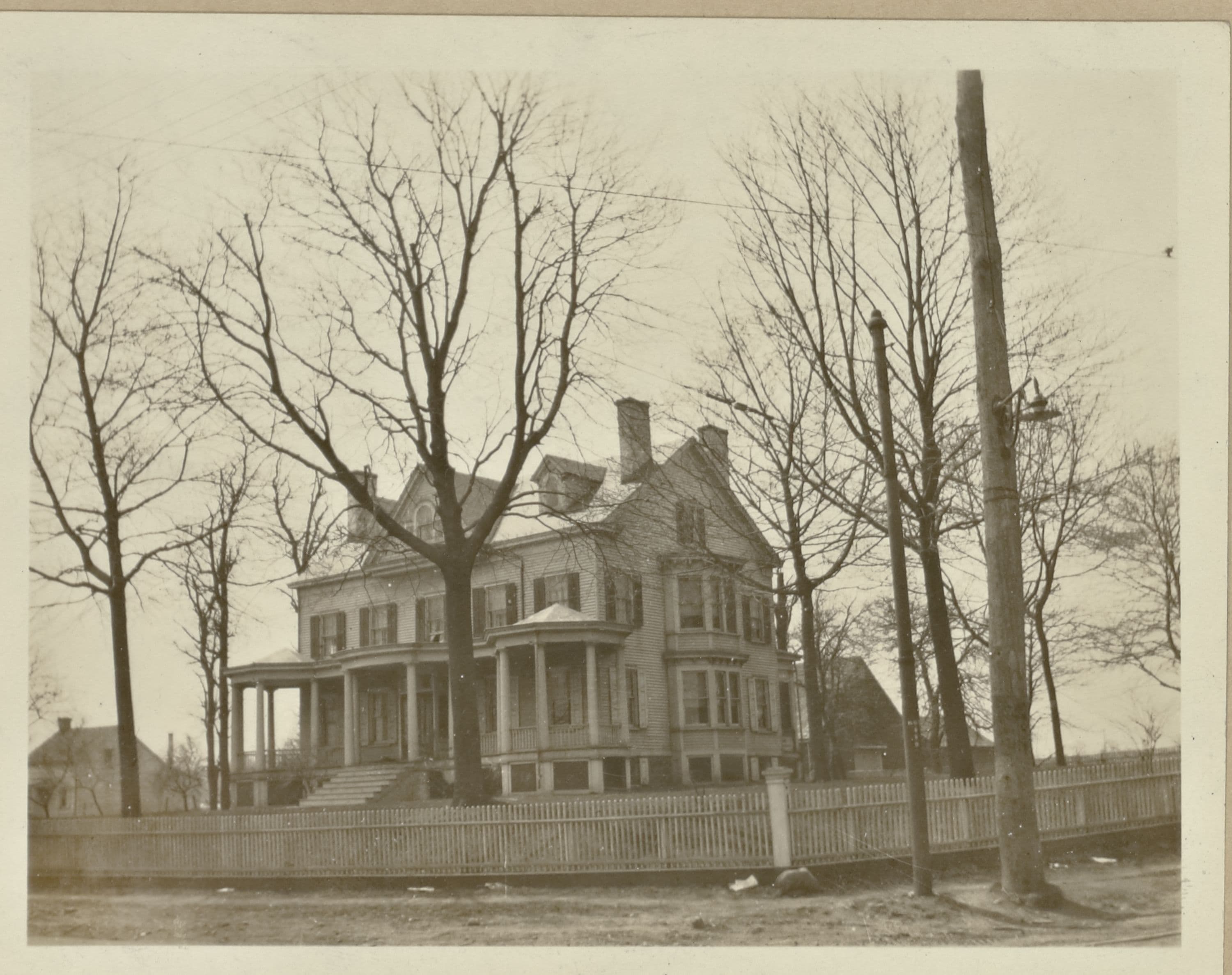 Queens: Metropolitan Avenue - Woodhaven Boulevard