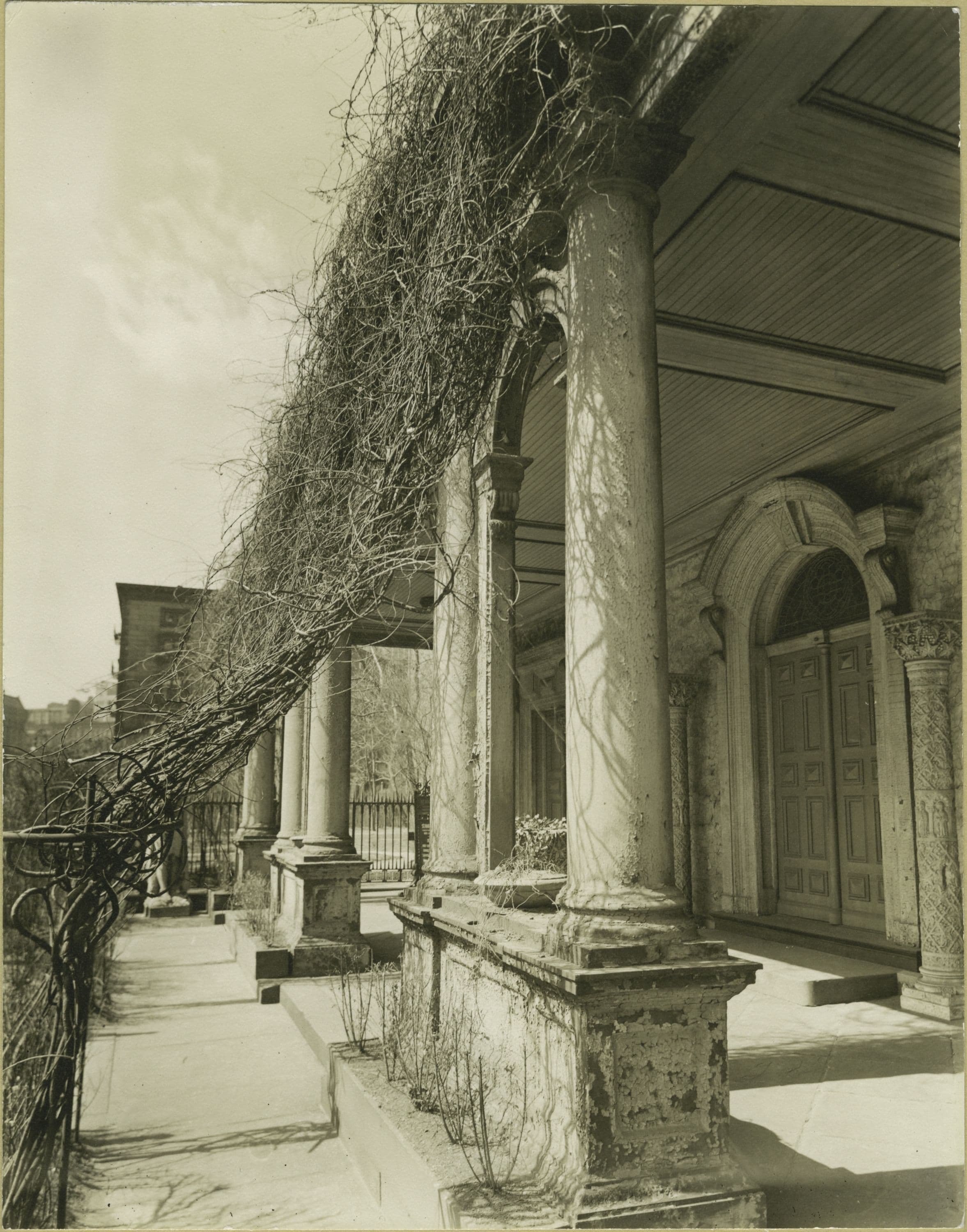 Manhattan: Stuyvesant Street - 2nd Avenue - 10th Street (East).