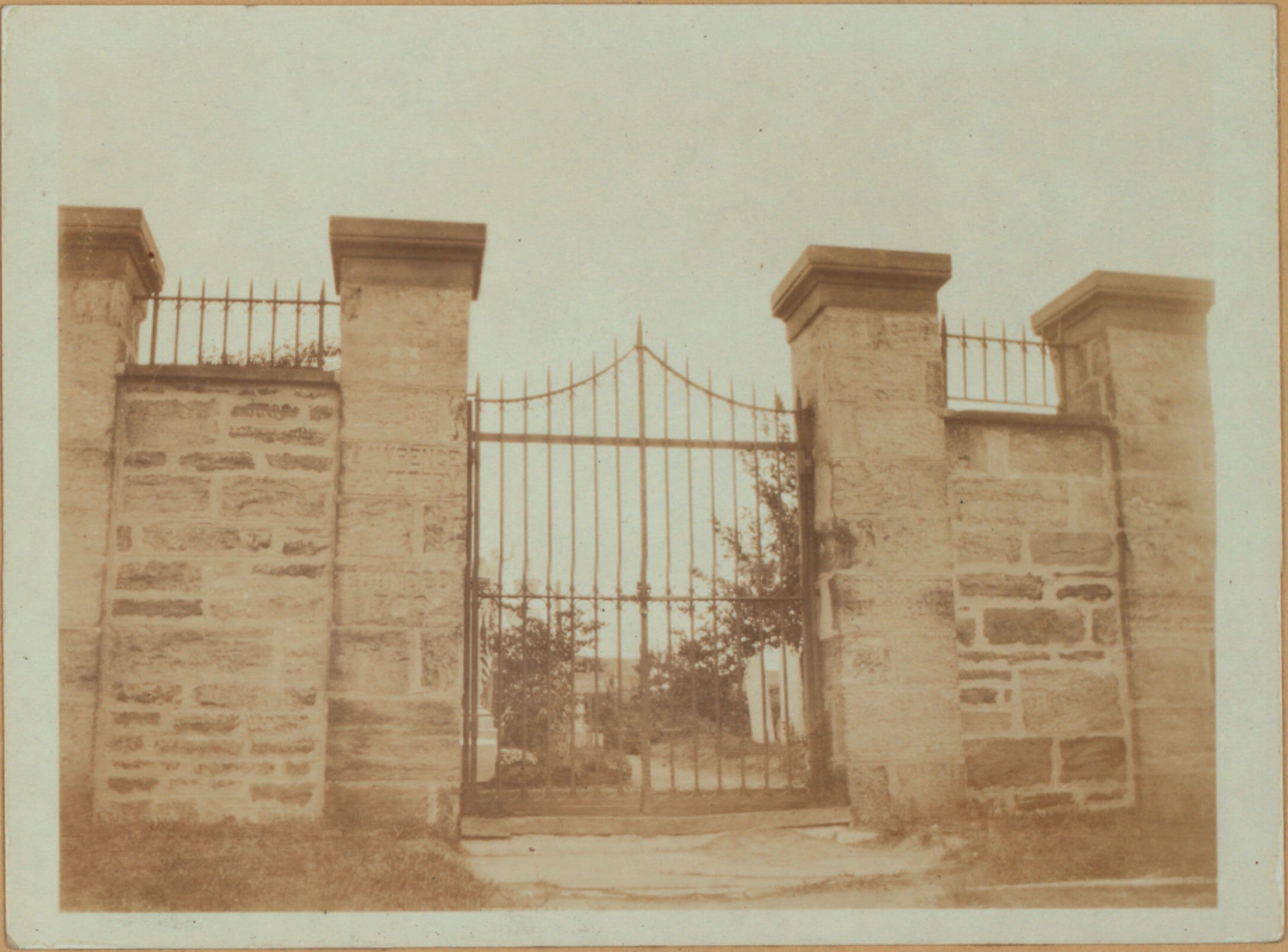 Queens: 20th Road - 35th Street