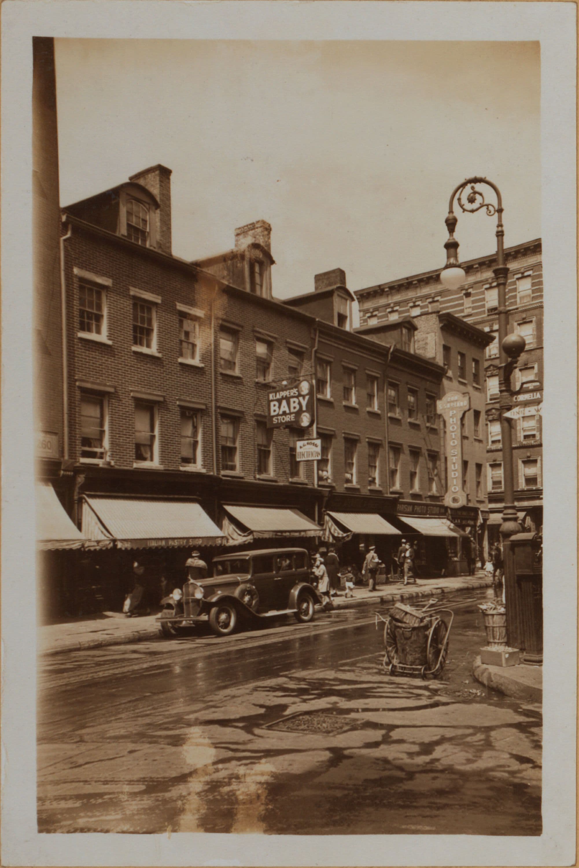 Manhattan: Bleecker Street - Morton Street