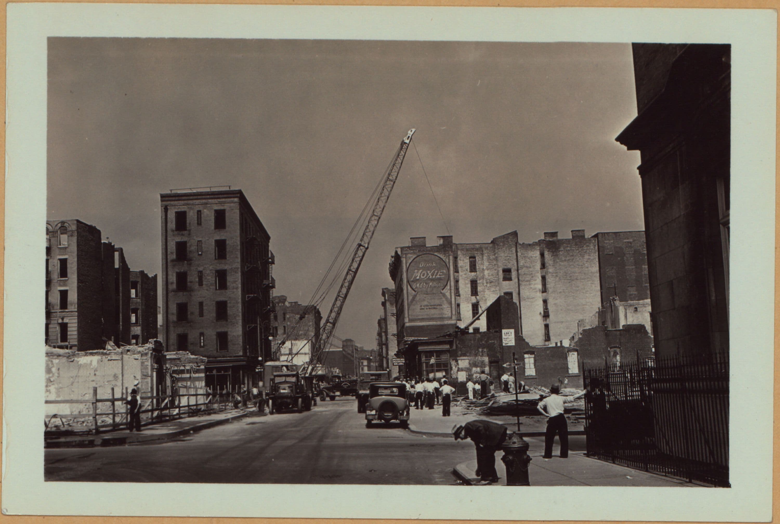 Manhattan: Monroe Street - Gouverneur Street